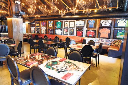 "Sur Arinsal": empanades, barbacoa i caliu al voltant d'una graella de referència