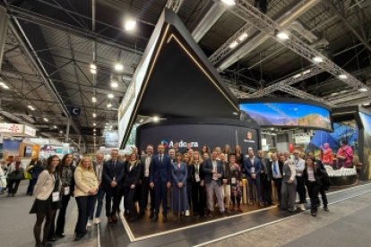 La delegació andorrana d'Andorra Turisme i 19 empreses del sector a la 45a edició de Fitur