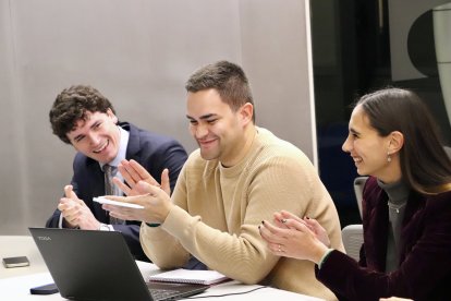 Adrià Palmitjavila renova com a president de la secció jove de Demòcrates