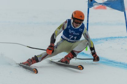 Ot Cusidó, or andorrà al gegant sub 14 masculí.