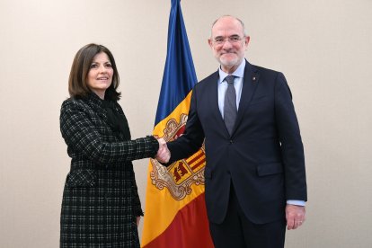 La ministra Tor amb el conseller Jaume Duch.
