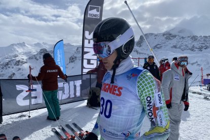 Roger Puig, abans del descens de la Copa del Món paraalpí de Tignes.