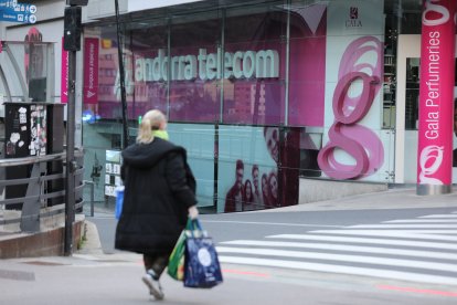 Les oficines comercials de la parapública.