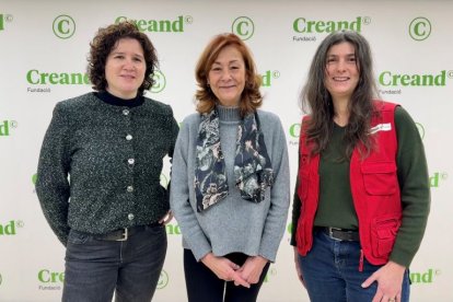 Marta Roma, treballadora social de Càritas Andorrana, Francesca Ros, directora de Creand Fundació i Carine Leclerc , de la Creu Roja Andorrana.