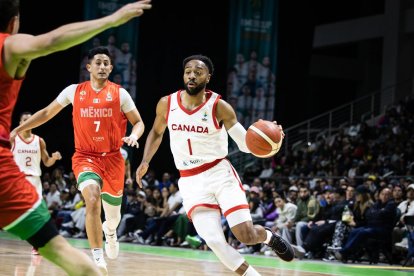 Aaron Best, en un duel amb el Canadà.