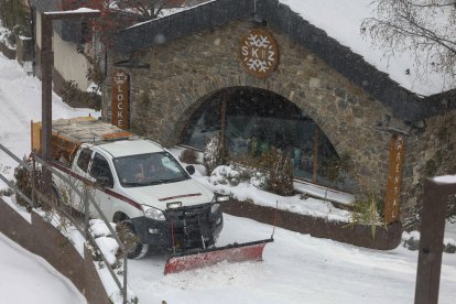 Una llevaneus del comú aquest hivern al Tarter.