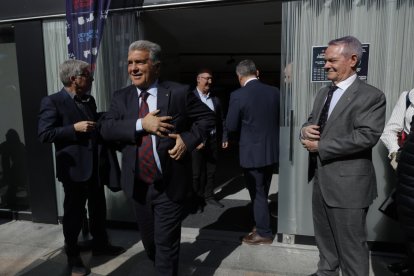 Joan Laporta després d'inaugurar l'oficina a Andorra per recollir signatures per presidir l'FC Barcelona