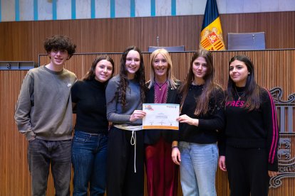 Els alumnes del Col·legi Sant Ermengol, guanyadors del la Lliga de debat.