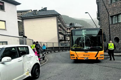 Autobús accidentat