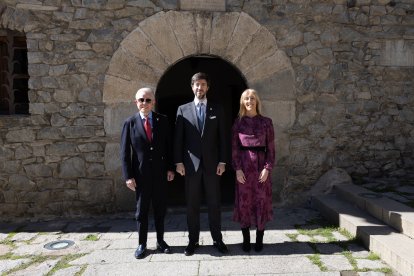 L'ambaixador dels Estats Units a Andorra, Benjamin León Jr., amb el síndics.