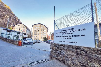 El cartell que informa del tancament.