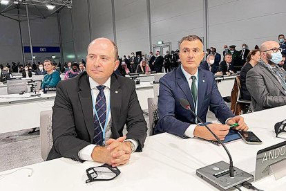 L'ambaixador Carles Jordana i el secretari d'Estat Marc Rossell a la COP26.