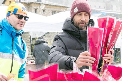 Roses a la Fira de Sant Jordi a Canillo