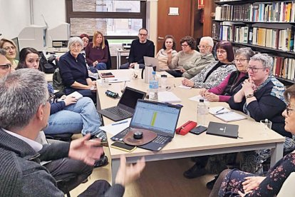 Activitat a la sala de consulta el març del 2025.