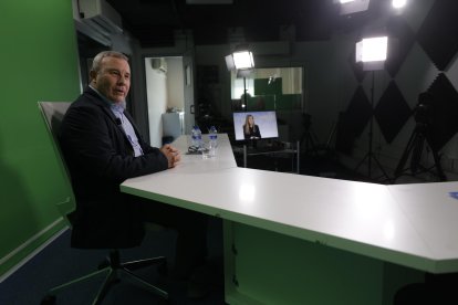 Jordi París al plató de Diari TV.