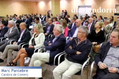 Una obertura de comerç nova al dia i tres assalariats més treballant