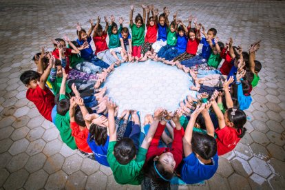 10. Em sento bé millorant la vida dels altres, ja sigui des de la fundació com per altres vies.