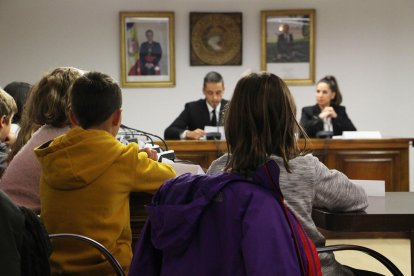 Un moment del consell d'infants