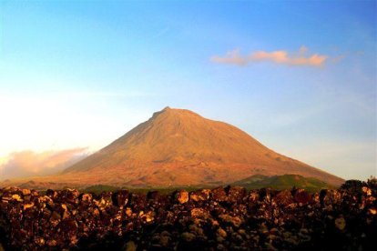 4. A la muntanya hi desconnecto, hi penso i reflexiono. Aquesta és a l'illa de Pico, a les Açores.