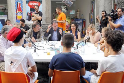 Un bus llançadora de Sant Julià a Naturlandia