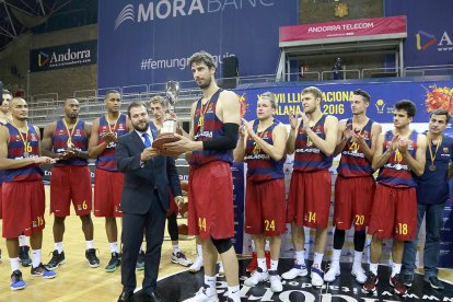Un Barça superior s'emporta la Lliga Catalana