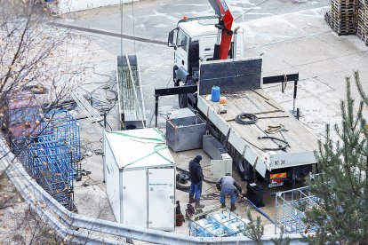 Tècnics francesos revisen la font d'Arinsal