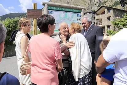 Canillo ret homenatge a Mossèn Ramon amb un carrer