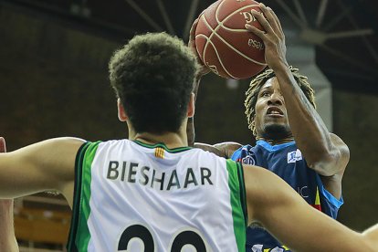 El MoraBanc s'exhibeix davant el Joventut