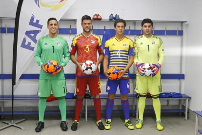 La selecció afronta amb energia renovada l'estrena al Preeuropeu