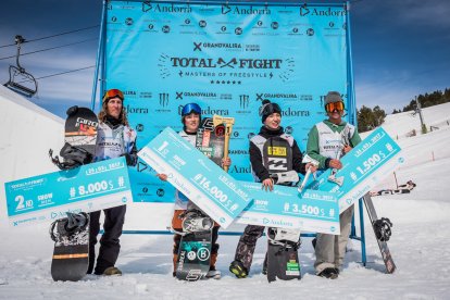 El japonès Kunite, de 15 anys, triomfa al Total Fight més “espectacular”