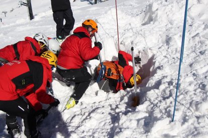 Simulacre d'allau amb víctimes a Arcalís