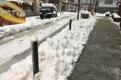 La nevada d'aquest dilluns, en imatges