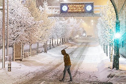 Intensa nevada i equipaments a tot el Principat