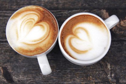 5. Parlar amb amics moltes hores, com més millor.