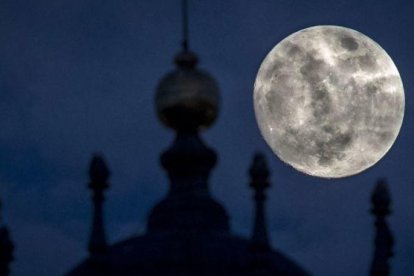 Imatge del primer eclipsi del 2017 arreu del món