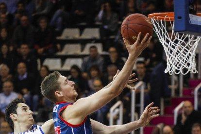 Primer triomf a l'Eurocup i exhibició