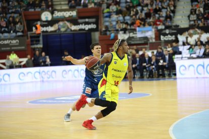 Primera victòria a fora del MoraBanc