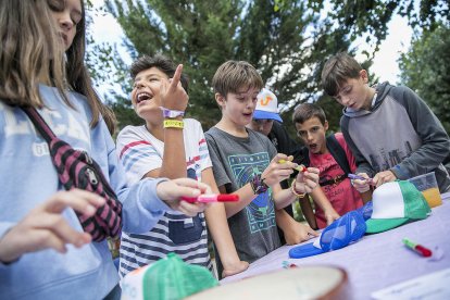 Tatuatges en un ambient 'chill out' per als joves