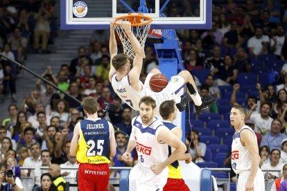 El Madrid escombra el MoraBanc en el primer partit del play-off (107-76)