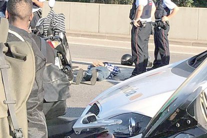 Almenys 13 morts i un centenar de ferits