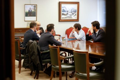Reunió entre el Govern i els consellers generals del PS