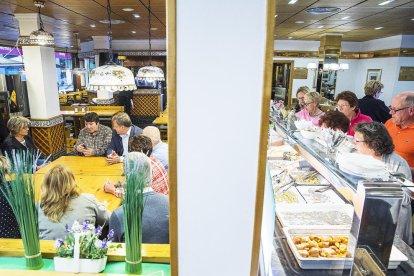 L'oposició dona suport al col·lectiu antiheliport