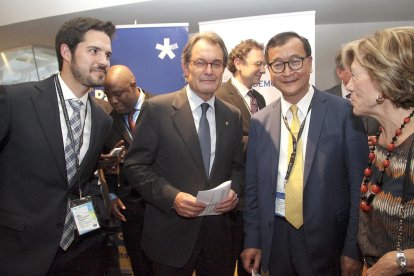 El sistema d'elecció del nou líder tensa el congrés liberal