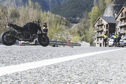 Mor un jove a Ordino en un accident de moto