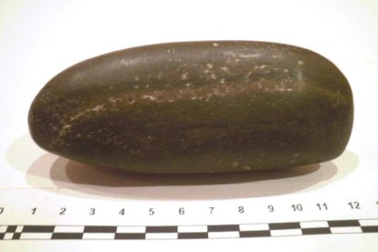 Dos detinguts per espoli i venda de peces arqueològiques falses