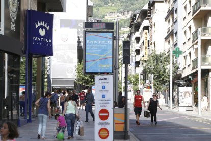Mals que ens aixafen l'estiu