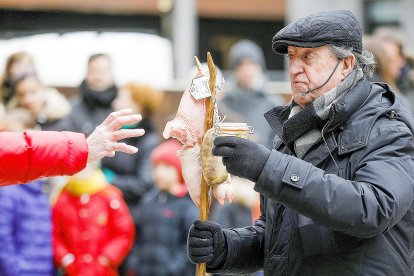 Els encants d'Escaldes-Engordany recullen 5.875 euros