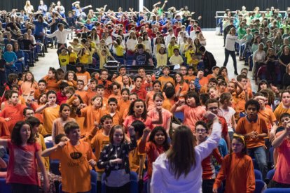 L'escola andorrana canta per la pau