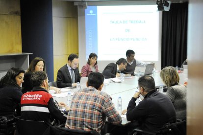 Dotze milions en 25 anys per als funcionaris