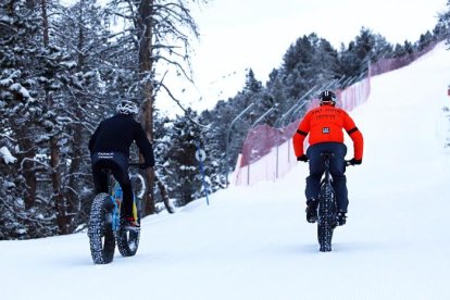 Grau Roig acull la primera 'Snowbike' Grandvalira